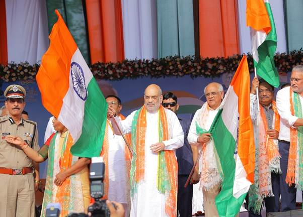 अमित शाह ने अहमदाबाद में ‘तिरंगा यात्रा’ का किया शुभारंभ, कहा- पूरे देश में एक नई ऊर्जा का संचार